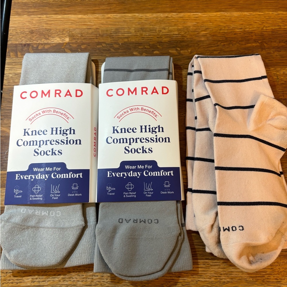 COMRAD Compression Socks - Medium